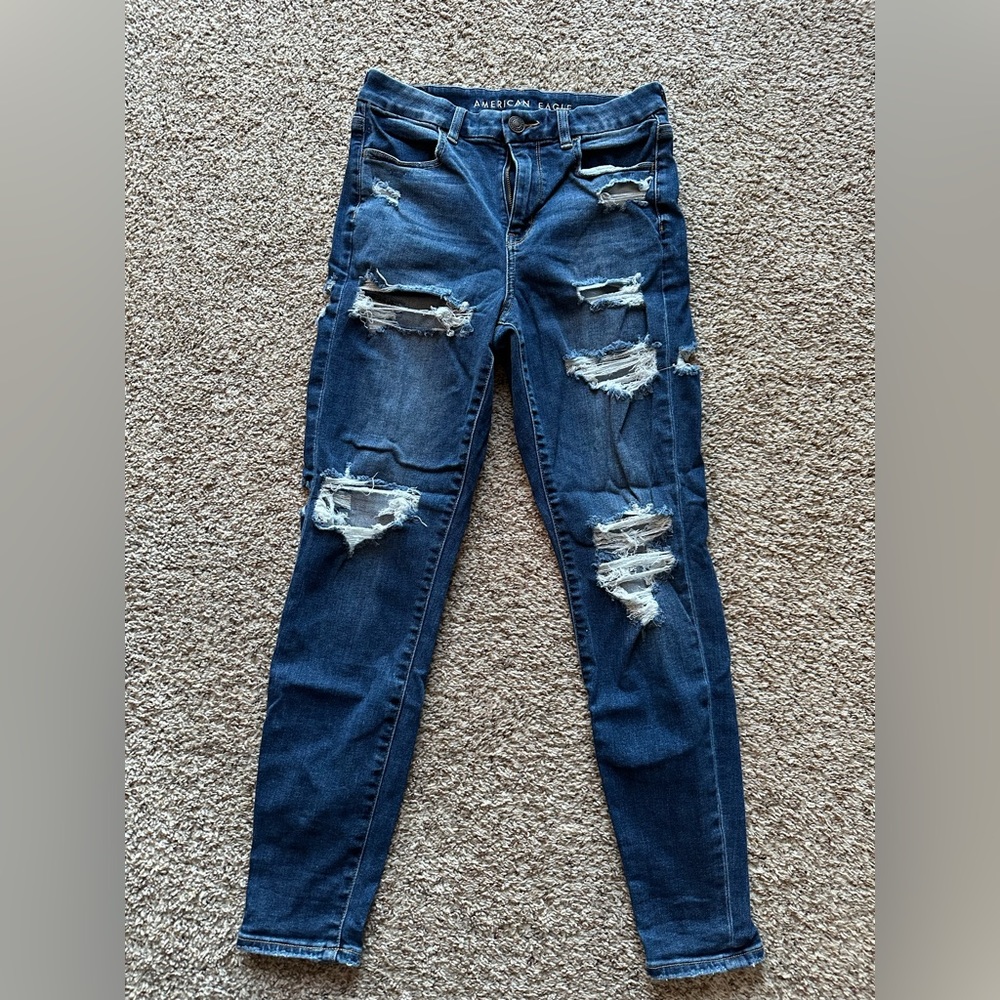 American Eagle distressed jeans. Size 6